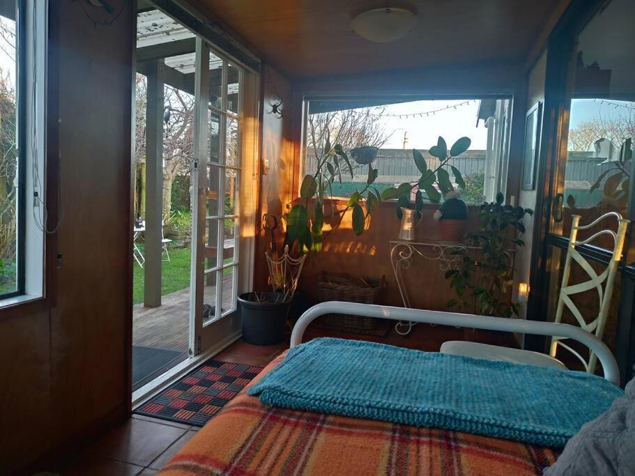 Secret Cottage Waitara Екстер'єр фото