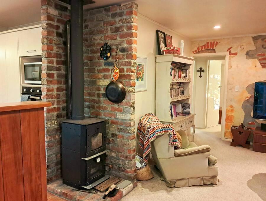 Secret Cottage Waitara Екстер'єр фото